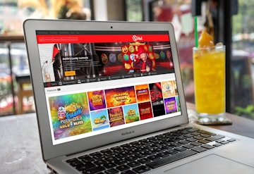 Screenshot of 32 Red homepage on macbook air