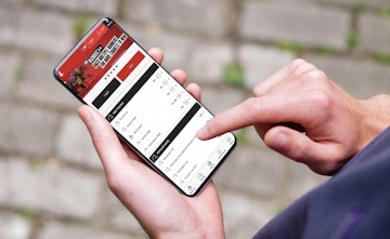 Using Ladbrokes on mobile phone