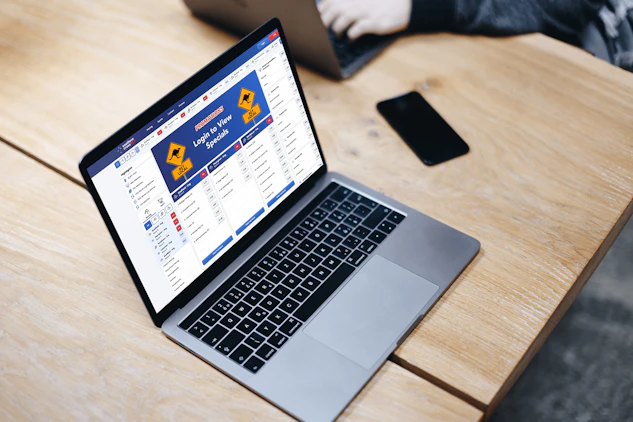 Using southern cross bet on a grey macbook pro