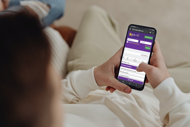 Hollywoodbets Mobile Homepage Mock Up