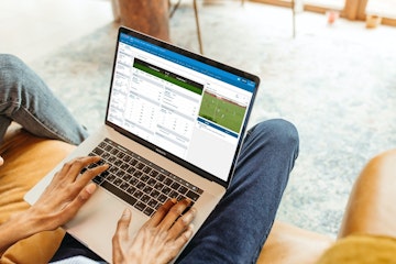 Live Betting with Sportingbet on Laptop