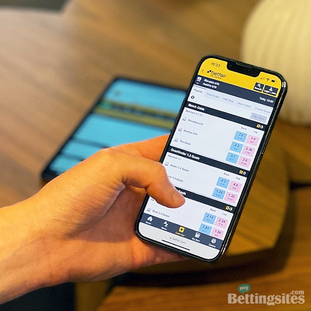 My Betting Sites com expert demonstrating Betfair exchange